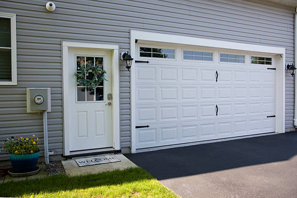 24/7 Emergency Garage Door Panel Replacement experts in Johnstown, PA